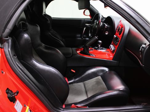 Used 2004 Dodge Viper SRT-10 RWD image 15