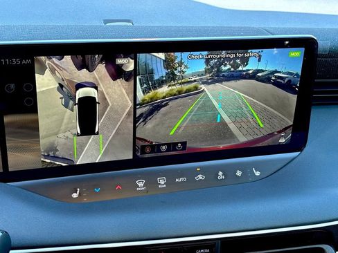 New 2026 Nissan Leaf Platinum+ w/ Cargo Package (Platinum+) image 17