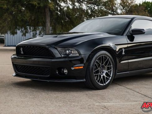 Used 2012 Ford Mustang Shelby GT500 w/ SVT Performance Pkg image 32