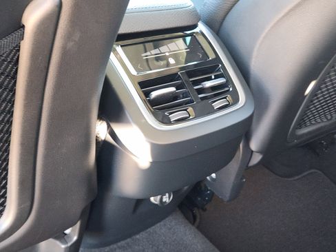 Used 2019 Volvo XC60 T5 Inscription w/ Protection Package Premier image 36