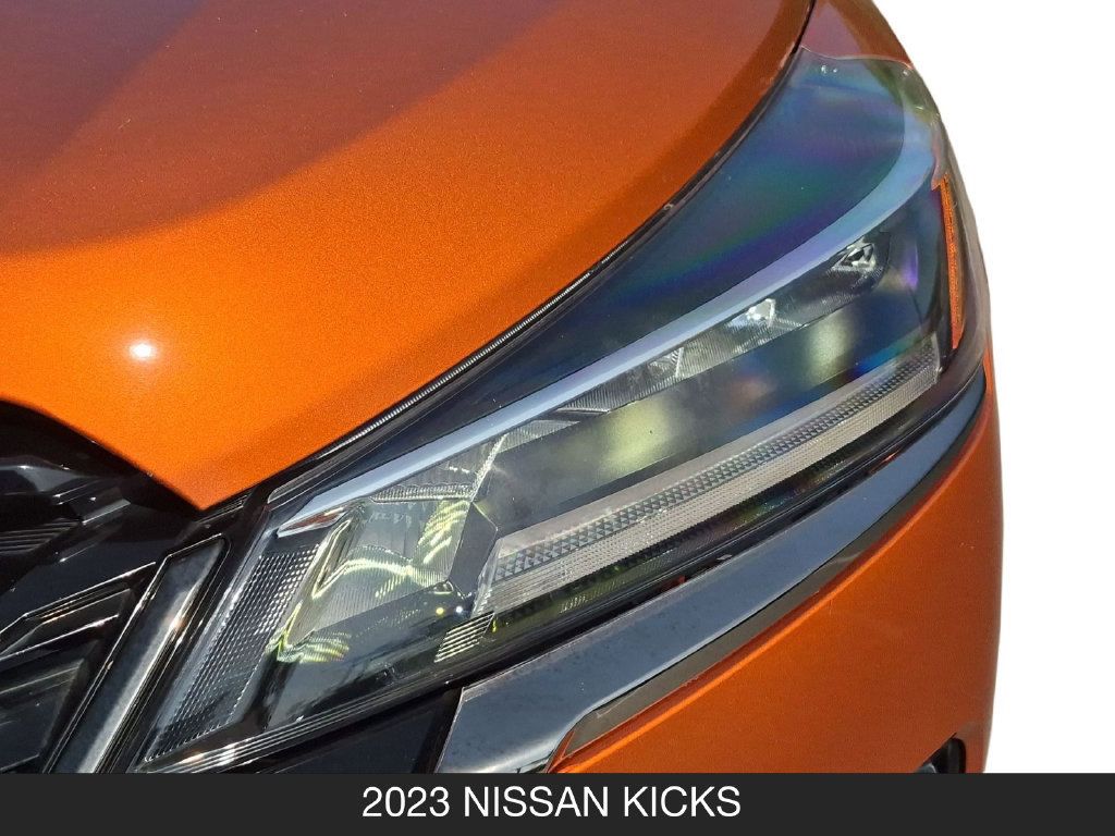 Used 2023 Nissan Kicks SR FWD image 10