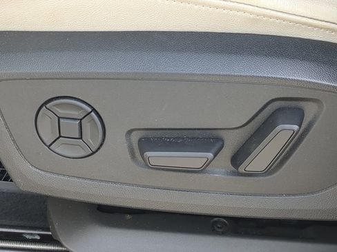 Used 2021 Audi Q3 2.0T Premium Plus image 28