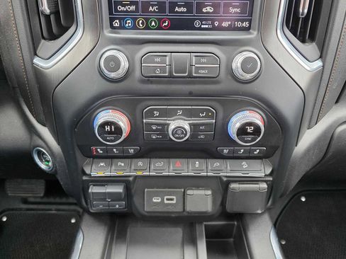 Used 2021 GMC Sierra 1500 AT4 w/ AT4 Premium Package AWD/4WD image 29