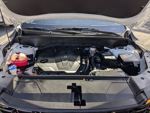 Used 2024 Kia Sorento S image 24