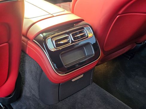 Certified 2022 Mercedes-Benz S 580 4MATIC Sedan w/ AMG Line Package image 19