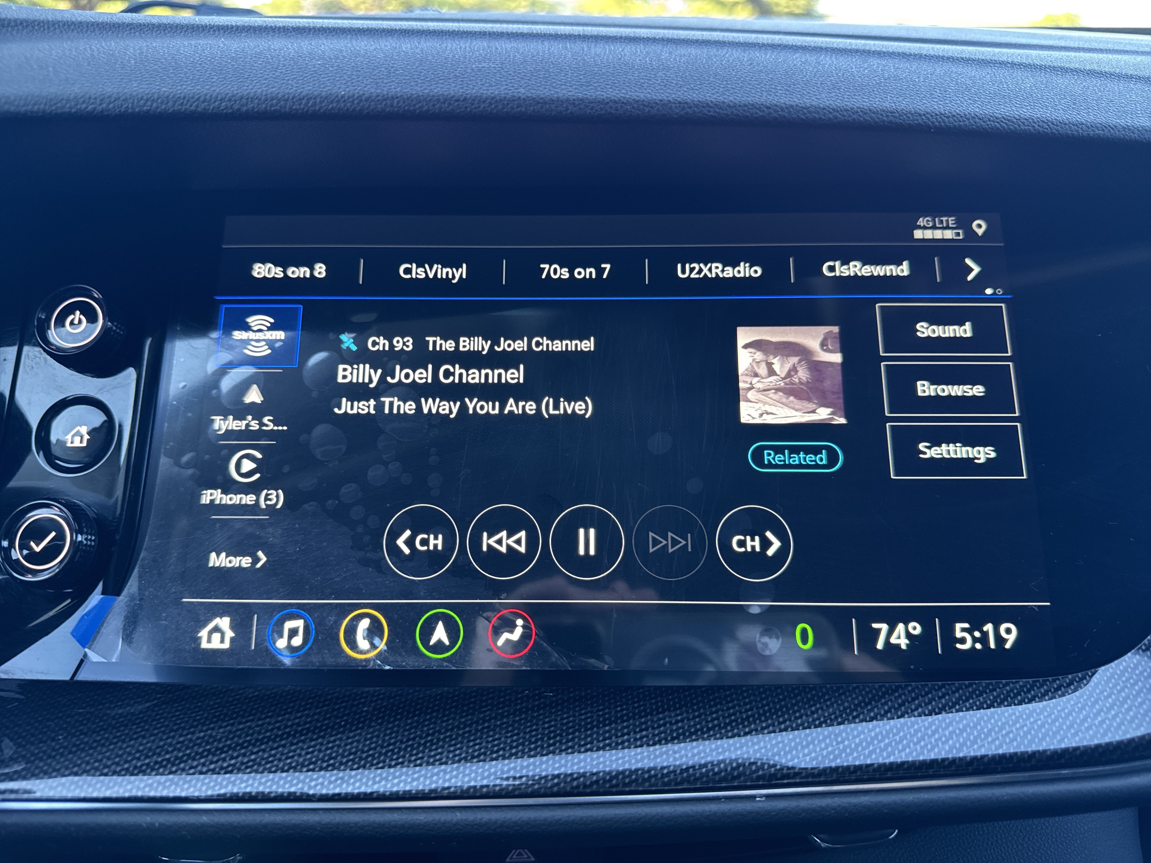 Used 2022 Buick Envision Essence w/ Technology Package II FWD image 22