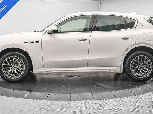 Used 2024 Maserati Grecale GT image 4