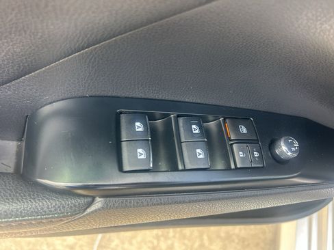 Used 2020 Toyota Camry XLE FWD image 14