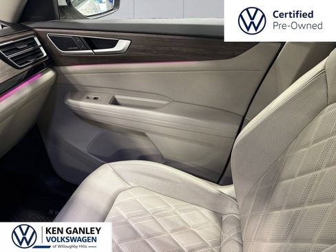 Certified 2024 Volkswagen Atlas SEL Premium R-Line AWD/4WD image 16