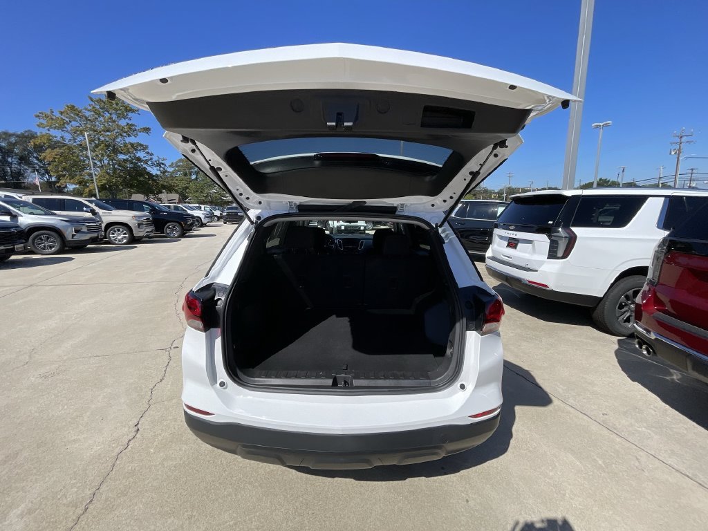 Certified 2024 Chevrolet Equinox LS w/ LS Convenience Package FWD image 23