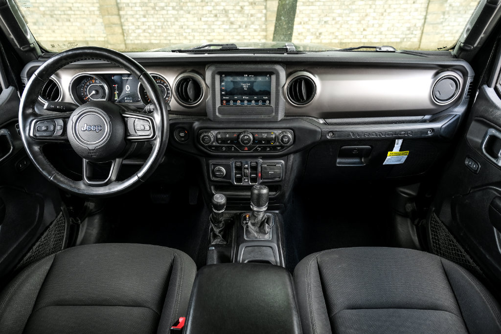 Used 2021 Jeep Wrangler Unlimited Sport AWD/4WD image 5