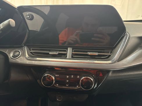 Certified 2025 Chevrolet Trax ACTIV w/ Driver Confidence Package image 18