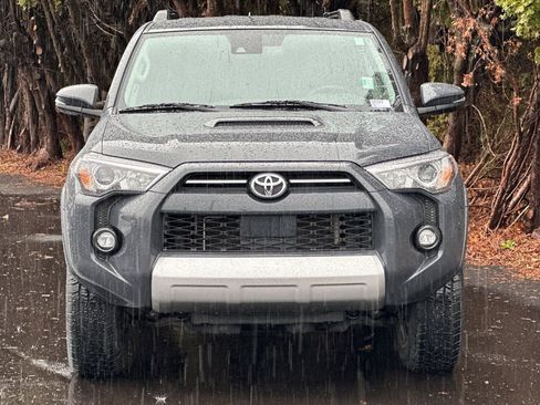 Used 2024 Toyota 4Runner TRD Off-Road Premium image 9