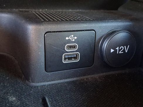 Used 2024 Ford Escape SE FWD image 25