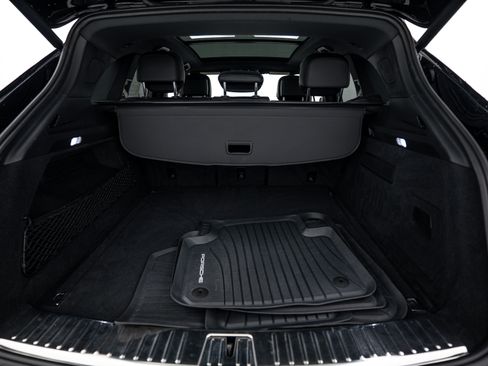 Certified 2022 Porsche Cayenne S Platinum AWD/4WD image 24
