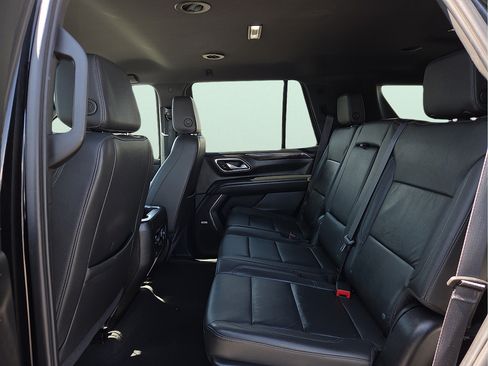 Used 2024 Chevrolet Tahoe LT RWD image 11