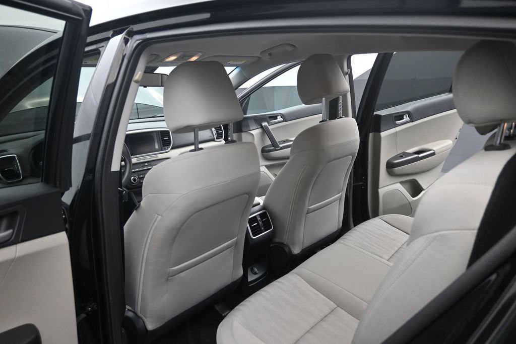 Used 2021 Kia Sportage LX FWD image 25