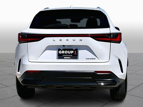 Used 2025 Lexus NX 250 FWD w/ Accessory Package (Z1) image 5