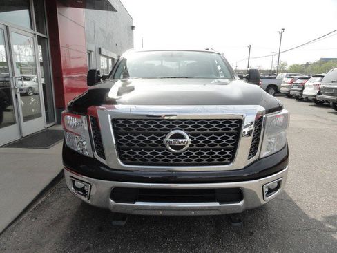 Used 2016 Nissan Titan XD image 6