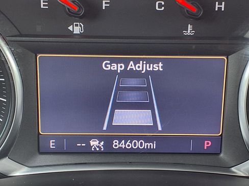 Used 2022 Chevrolet Equinox Premier AWD/4WD image 18