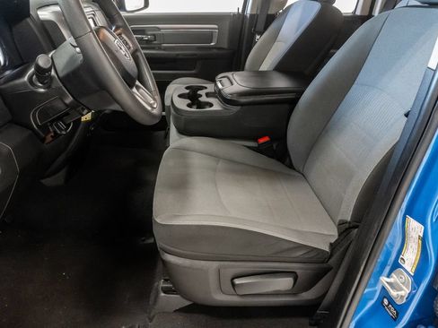 Used 2024 RAM 1500 Classic SLT AWD/4WD image 10