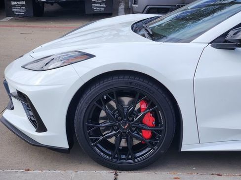 Used 2024 Chevrolet Corvette Stingray Coupe w/ Z51 Performance Package image 9