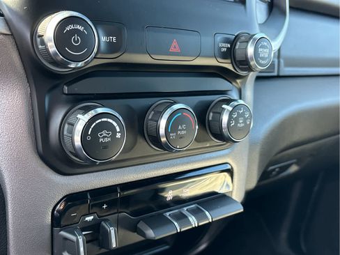 Used 2024 RAM 2500 Big Horn w/ Bed Utility Group image 16