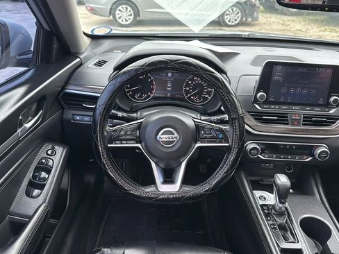 Used 2019 Nissan Altima 2.5 SL FWD image 26