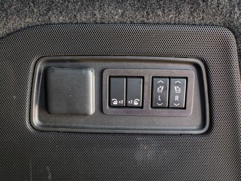 Used 2024 Cadillac Escalade V AWD/4WD image 46