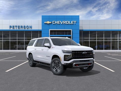 New 2026 Chevrolet Suburban Z71 w/ Comfort Package AWD/4WD image 2