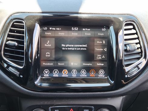 Used 2019 Jeep Compass Limited FWD image 17