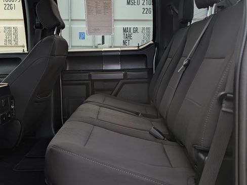 Used 2018 Ford F150 XLT w/ Equipment Group 302A Luxury AWD/4WD image 17