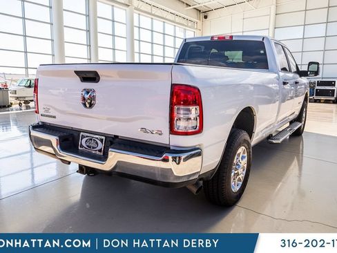 Used 2024 RAM 3500 Big Horn AWD/4WD image 38