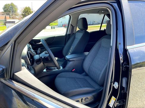 Used 2023 Chevrolet Equinox LT w/ Driver Convenience Package AWD/4WD image 10