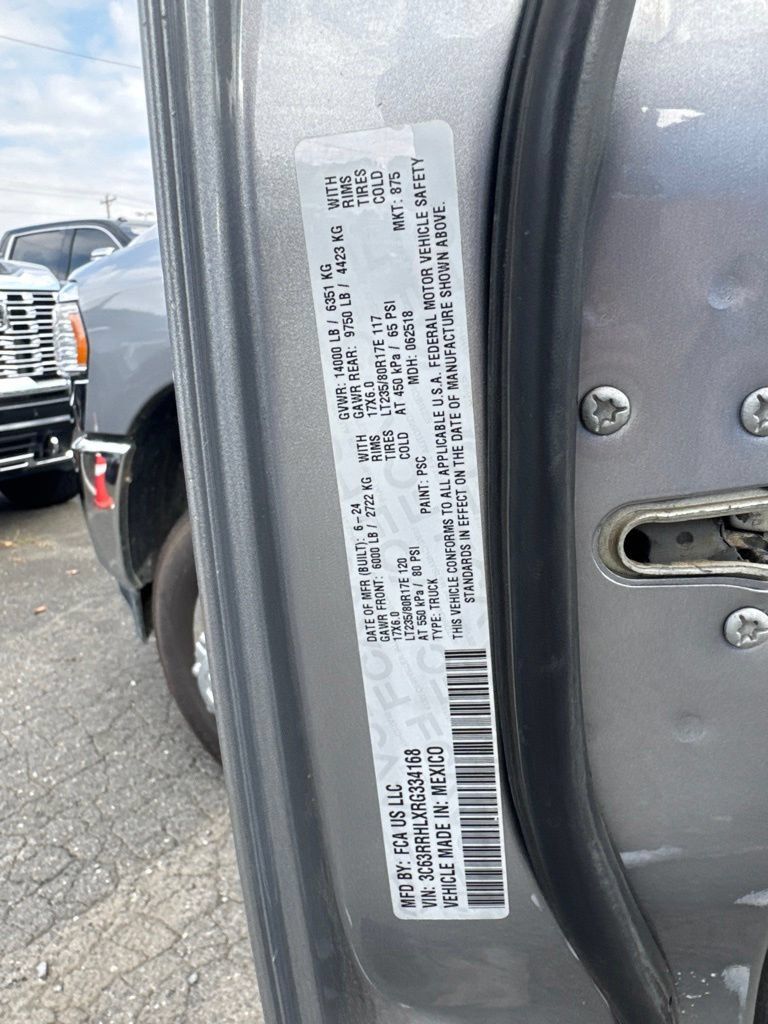Used 2024 RAM 3500 Big Horn AWD/4WD image 31