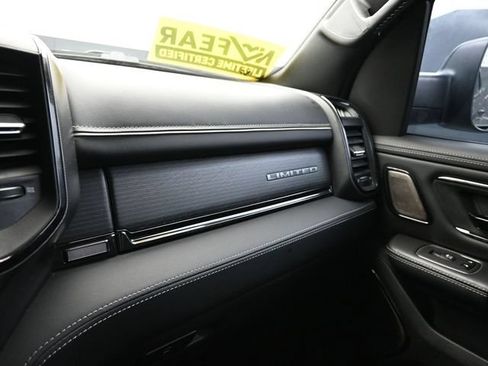 Used 2022 RAM 1500 Limited AWD/4WD image 43