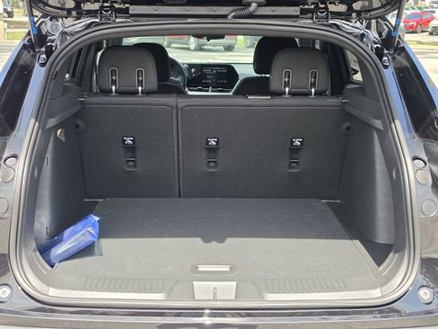 New 2026 Chevrolet Trax RS w/ Sunroof Package FWD image 12