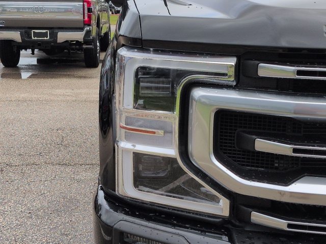 Used 2022 Ford F250 Platinum w/ FX4 Off-Road Package AWD/4WD image 10