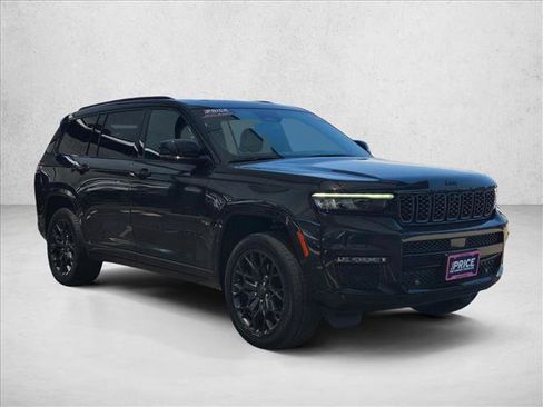 Used 2024 Jeep Grand Cherokee L Summit AWD/4WD image 3