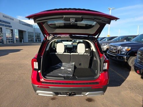 New 2026 Ford Explorer Platinum w/ LUX Leather Package image 5