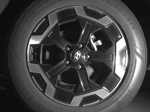 Used 2025 Hyundai Santa Fe SEL FWD image 14