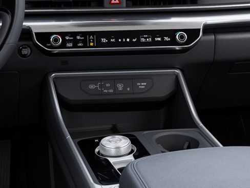 New 2027 Kia Carnival SX w/ Dark Edition Package FWD image 23