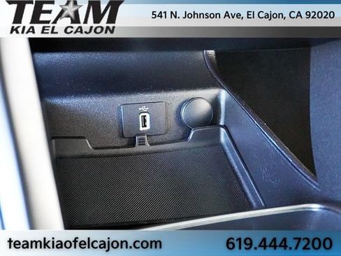 Used 2018 Ford Fusion Titanium FWD image 27
