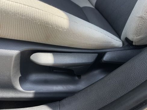 Used 2024 Toyota Corolla LE FWD image 24