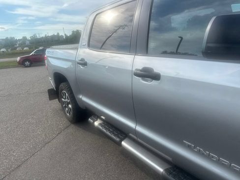 Used 2021 Toyota Tundra SR5 w/ TRD Off-Road Package AWD/4WD image 10