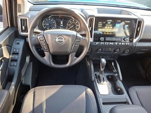 New 2025 Nissan Frontier SV image 6
