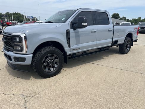 Used 2024 Ford F350 Lariat w/ Lariat Ultimate Package AWD/4WD image 15