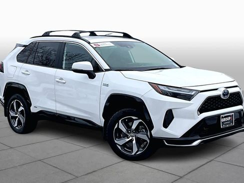 Certified 2023 Toyota RAV4 SE image 2