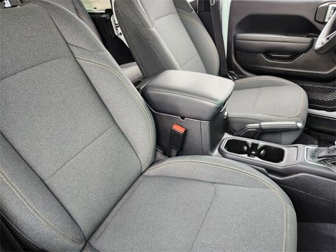 Used 2025 Jeep Wrangler Sport image 13