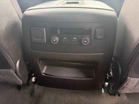 Used 2016 Chevrolet Tahoe LT AWD/4WD image 34